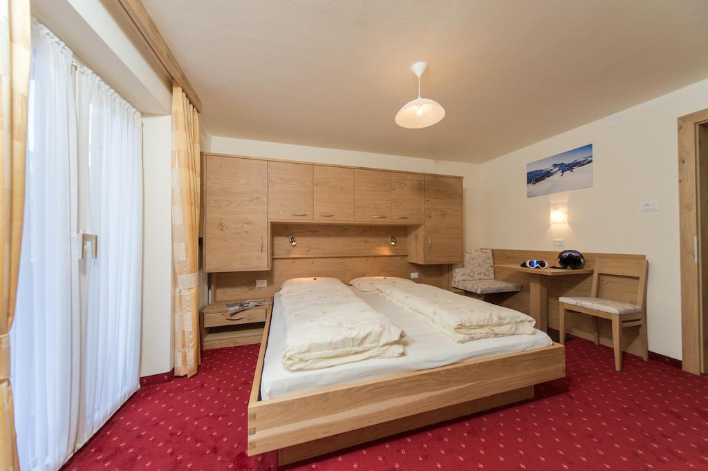 Kedul Lodge Santa Cristina Val Gardena 客房 照片