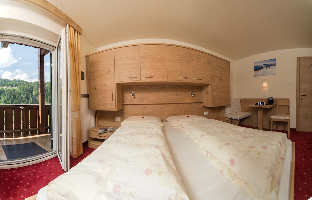 Kedul Lodge Santa Cristina Val Gardena 客房 照片