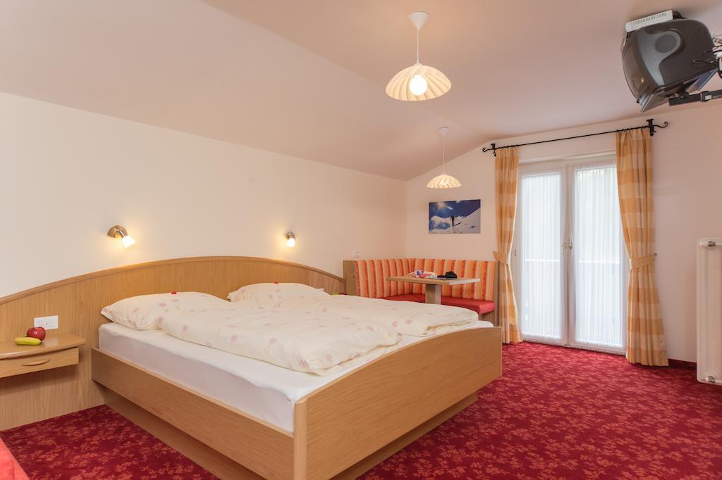 Kedul Lodge Santa Cristina Val Gardena 客房 照片